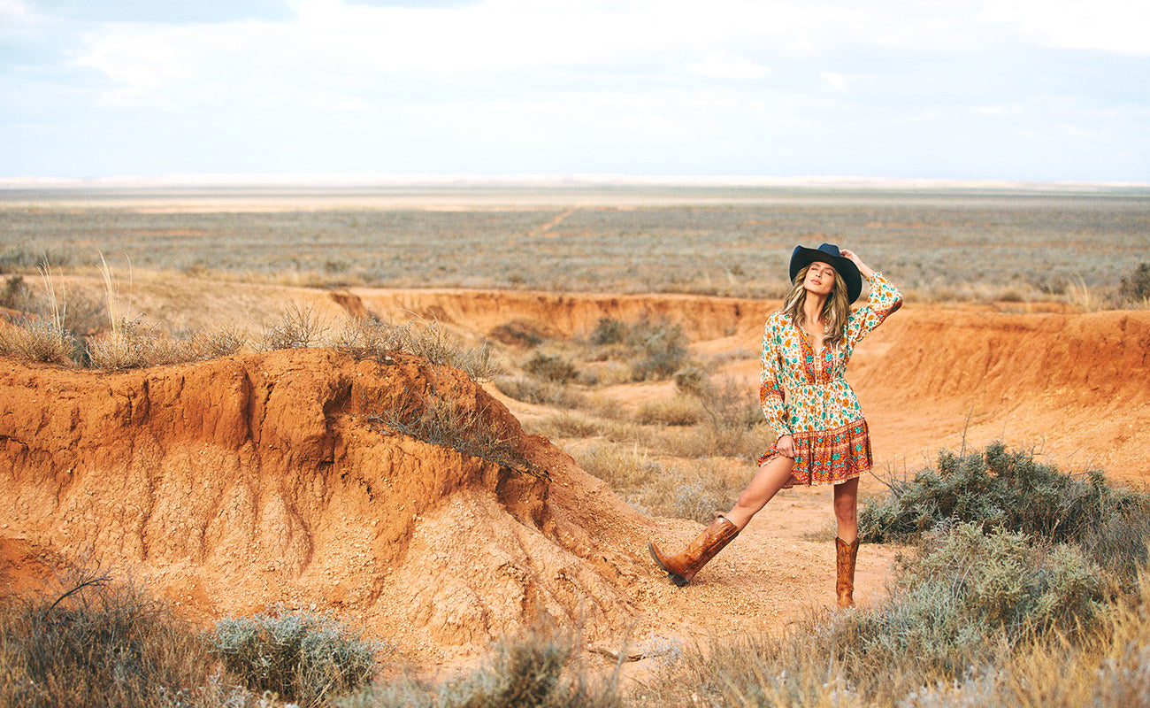 globetrottersiraconlineusa Nomada Collection shot at World Heritage Mungo National Park a biodiverse location